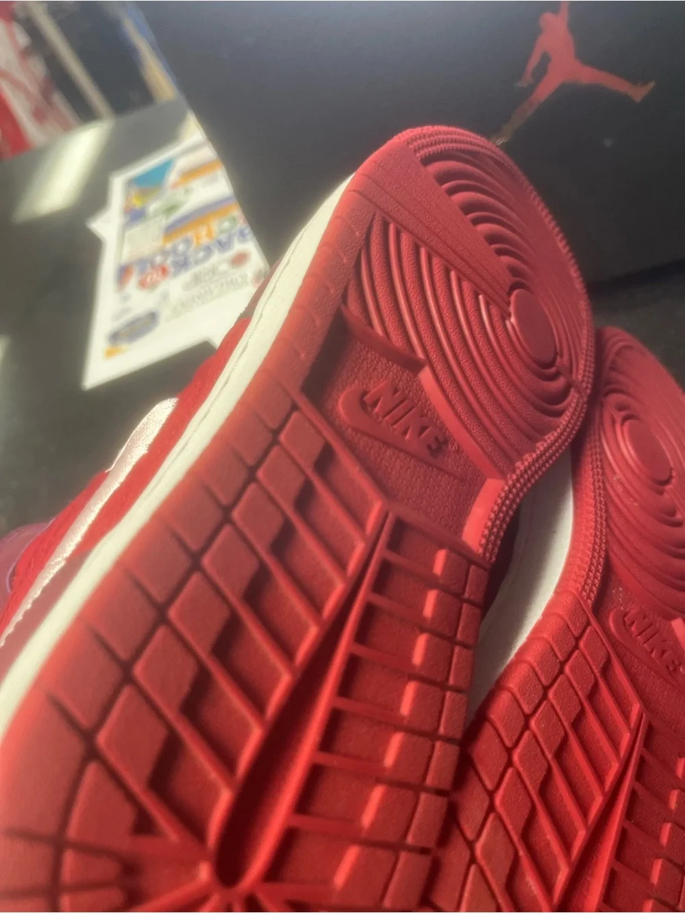 Sz 7 kids Air Jordan 1 Burgundy & Red High Top Sneakers